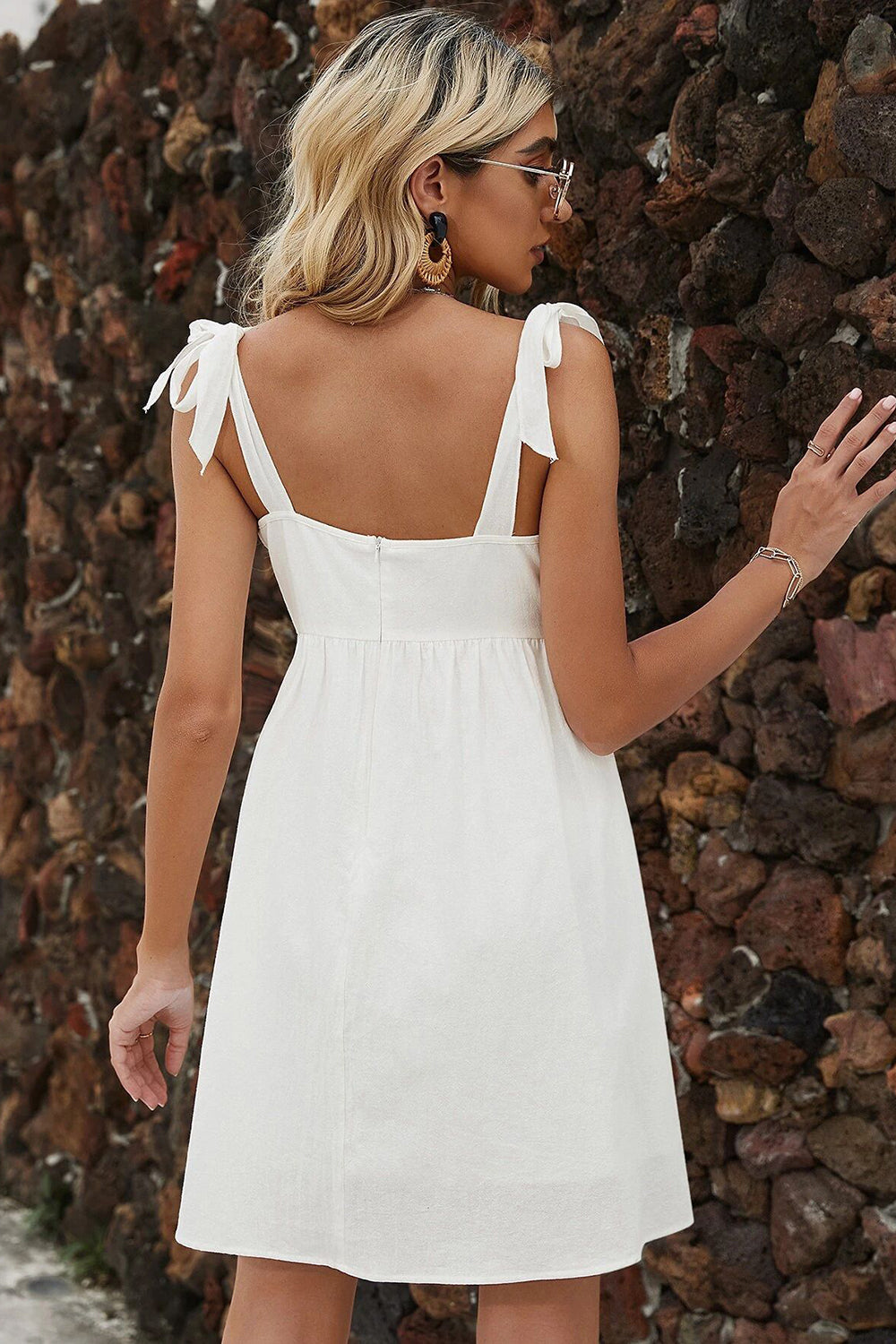 Camille | Robe courte blanche à bretelles nouées
