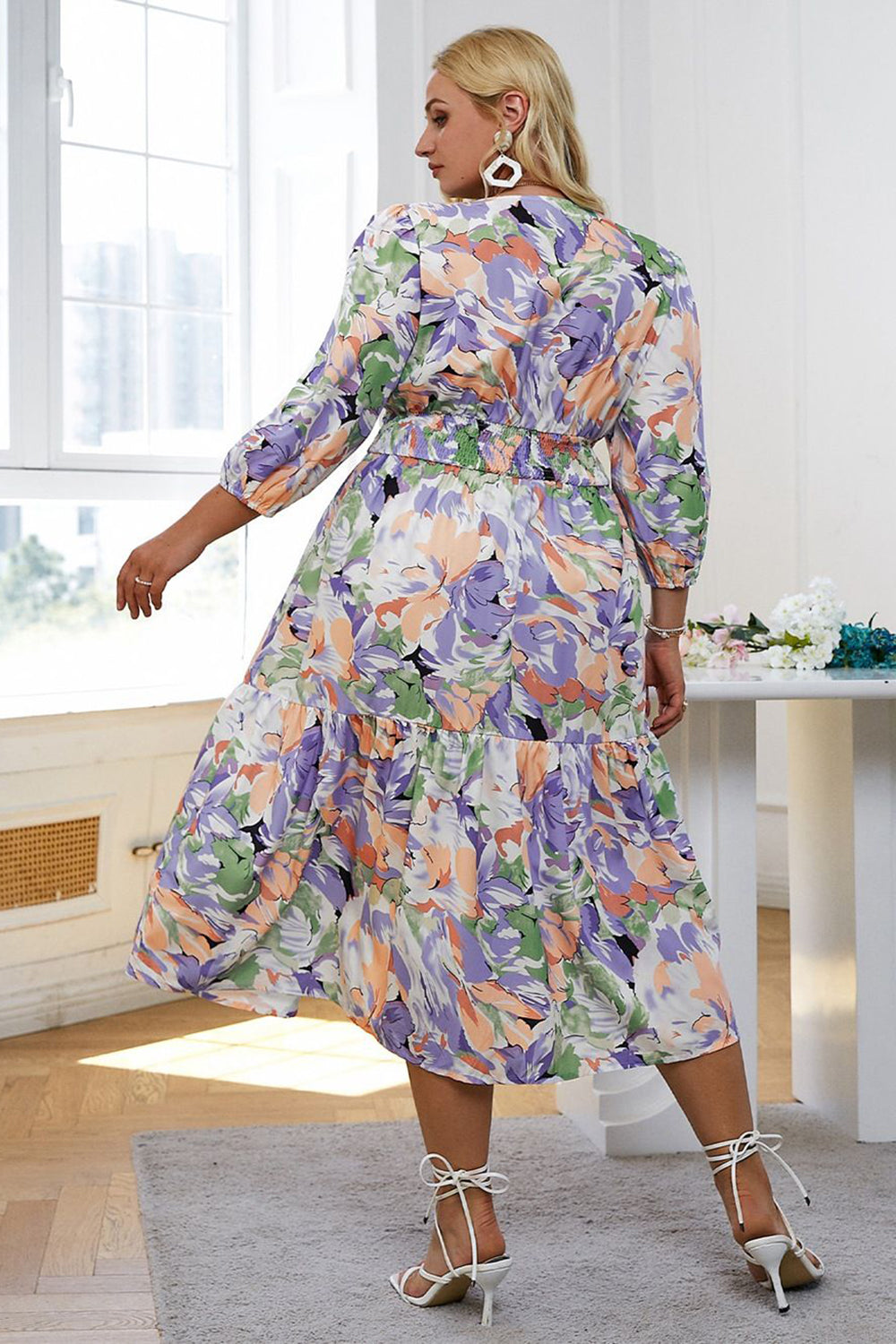 Mélissa | Robe longue portefeuille à imprimé floral pastel
